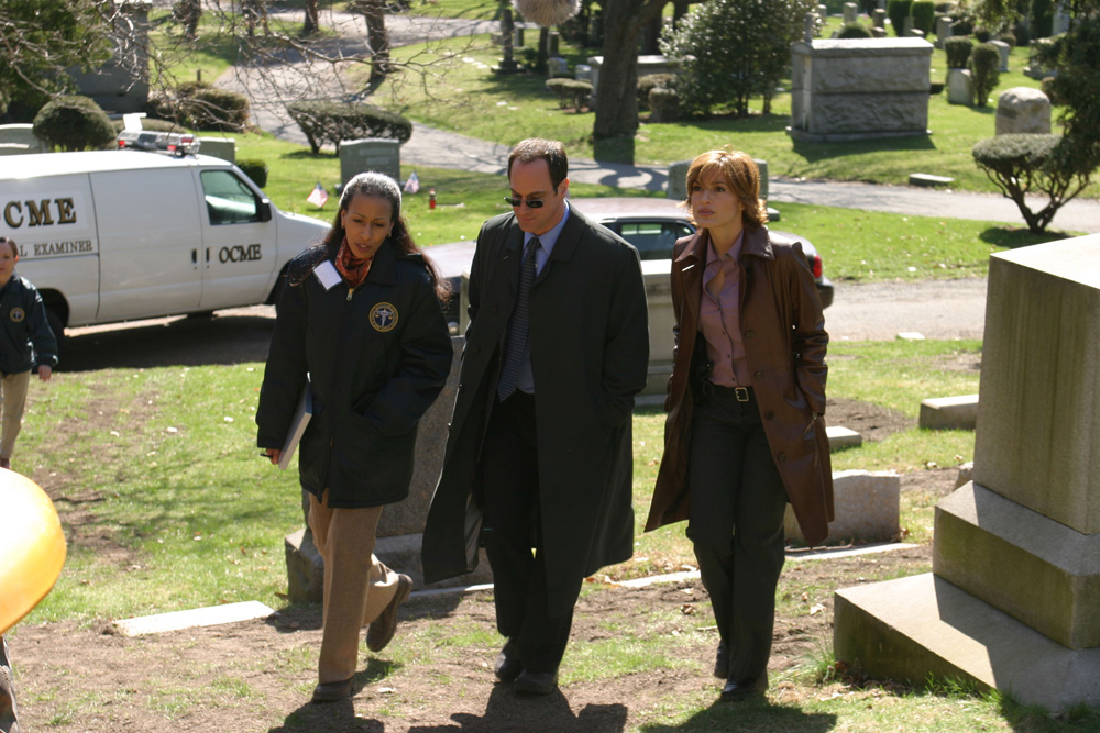 SVU_S05STILLS_2.jpg