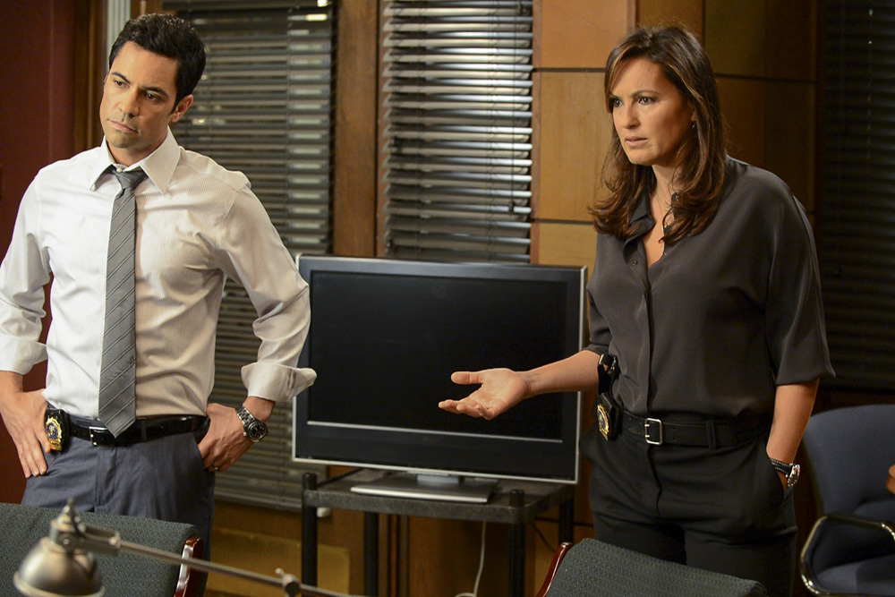 SVU_S14STILLS_1.jpg