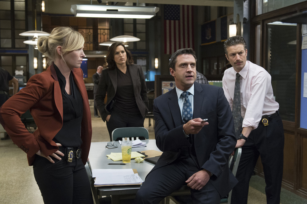 SVU_S16STILLS_01.jpg