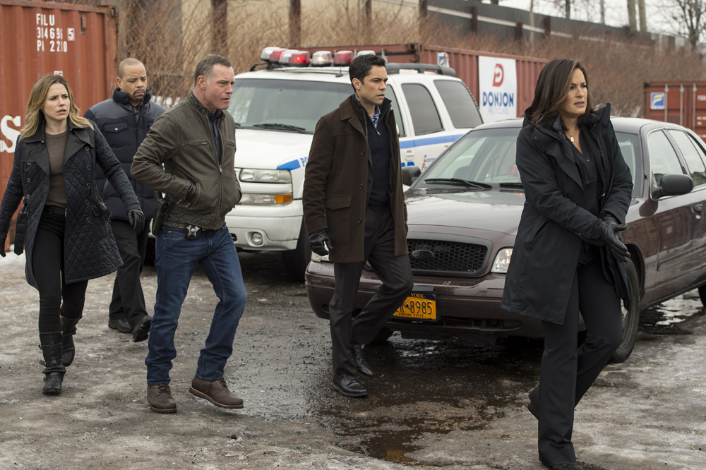 SVU_S16STILLS_10.jpg