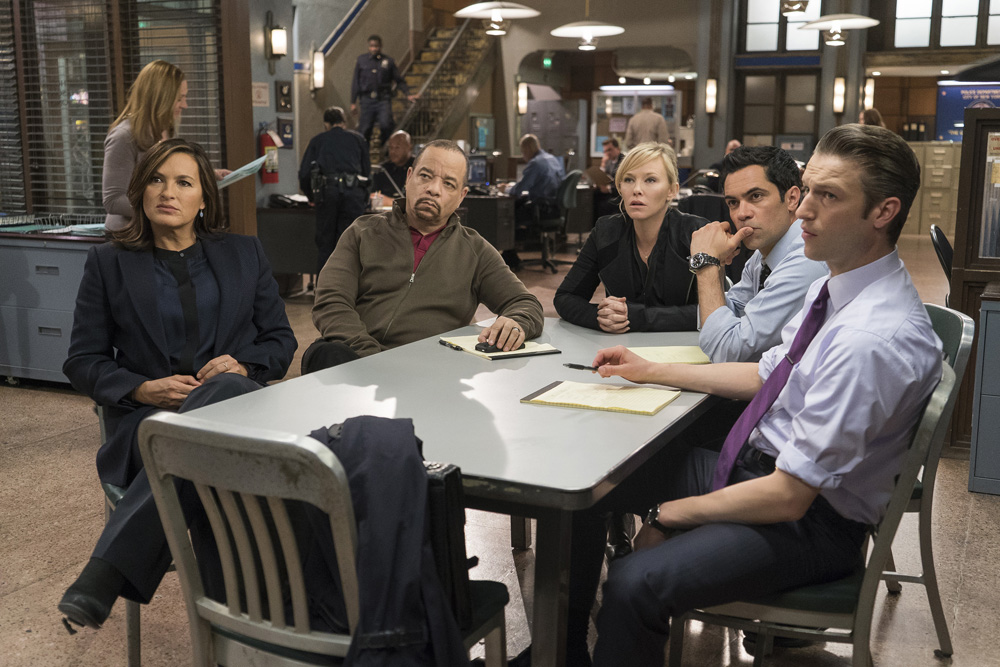 SVU_S16STILLS_01.jpg