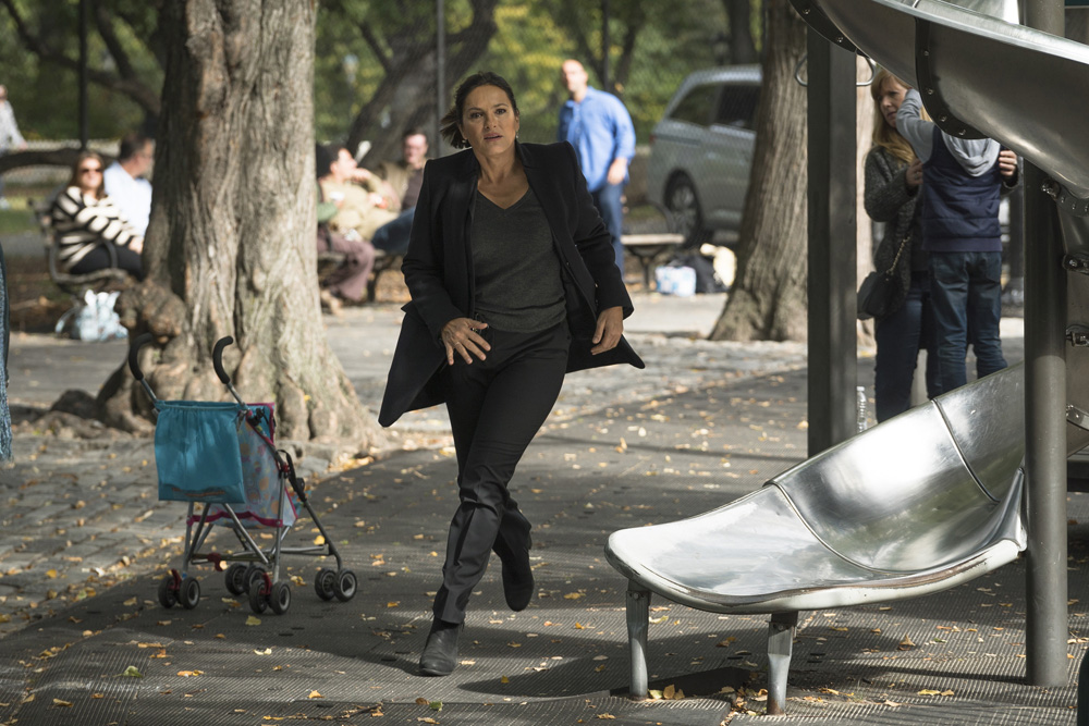 SVU_S17STILLS_3.jpg