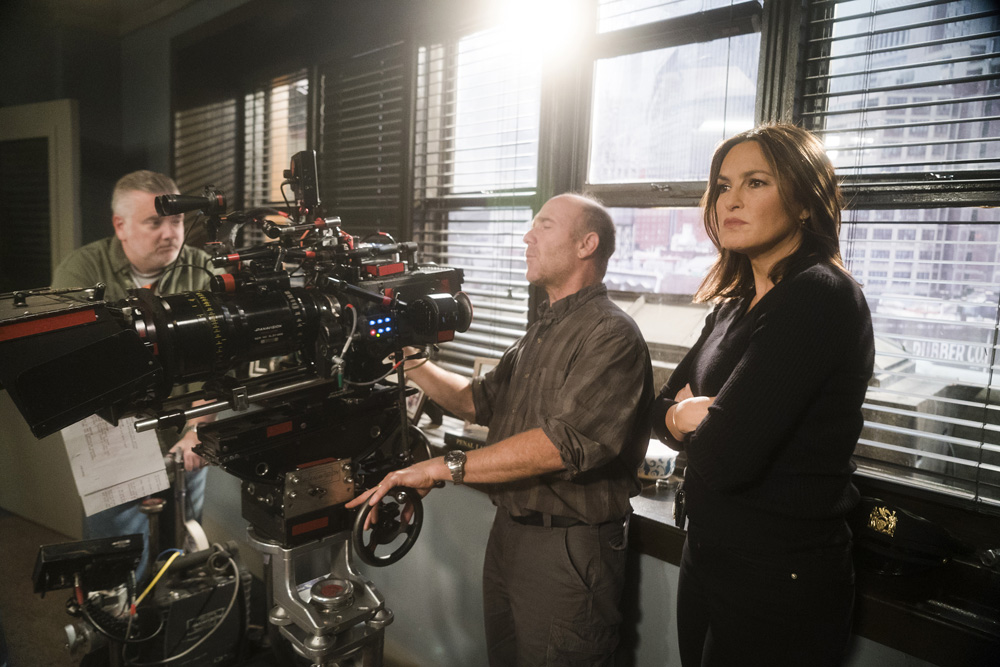 SVU_S17STILLS_3.jpg