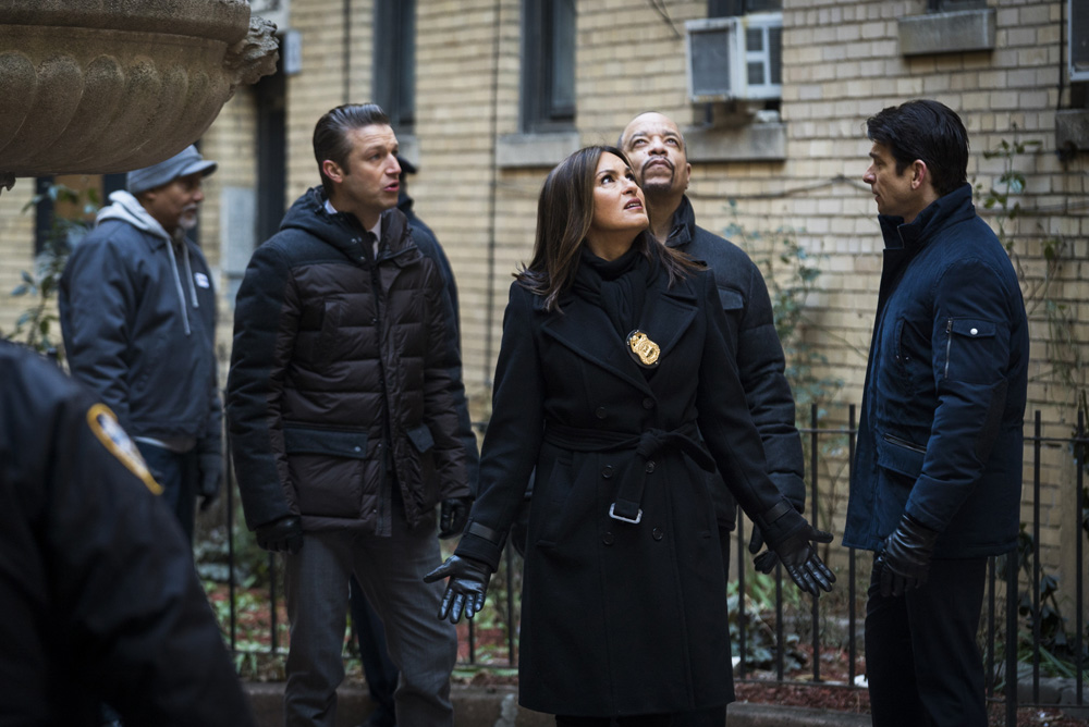 SVU_S17STILLS_3.jpg