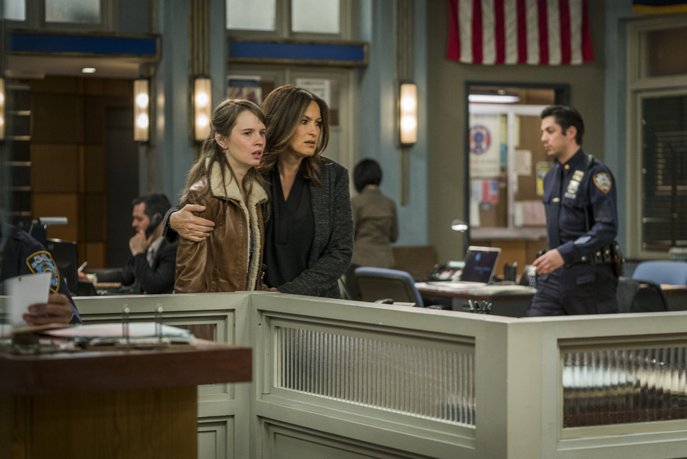 SVU_S17STILLS_2.jpg