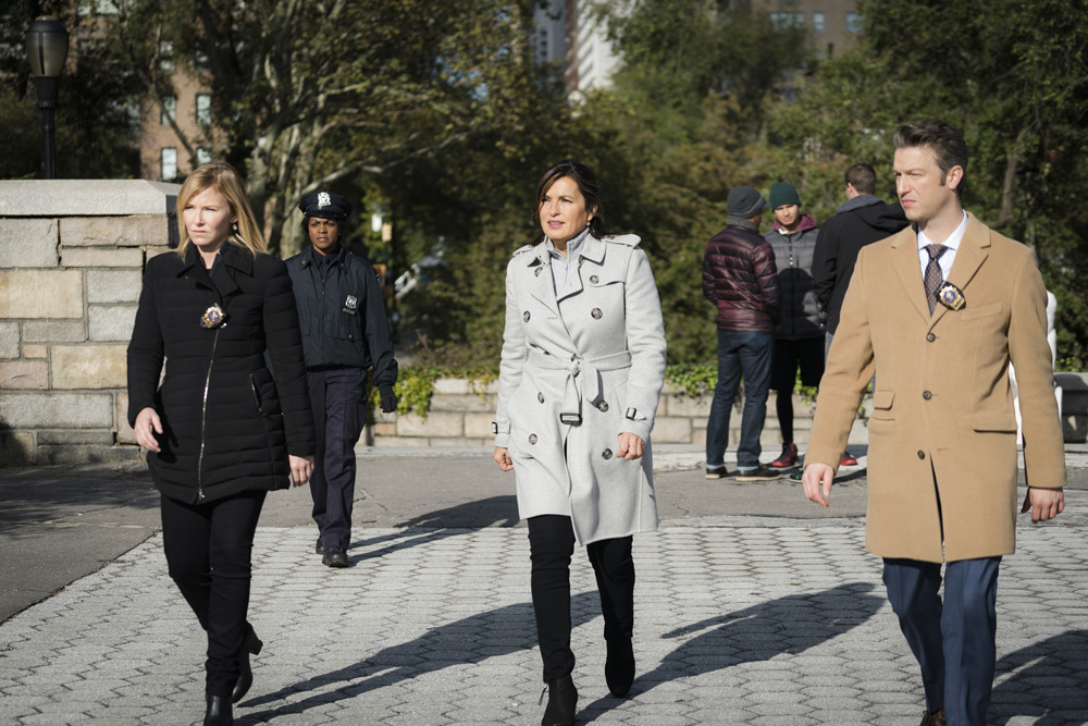 SVU_S18STILLS_2.jpg