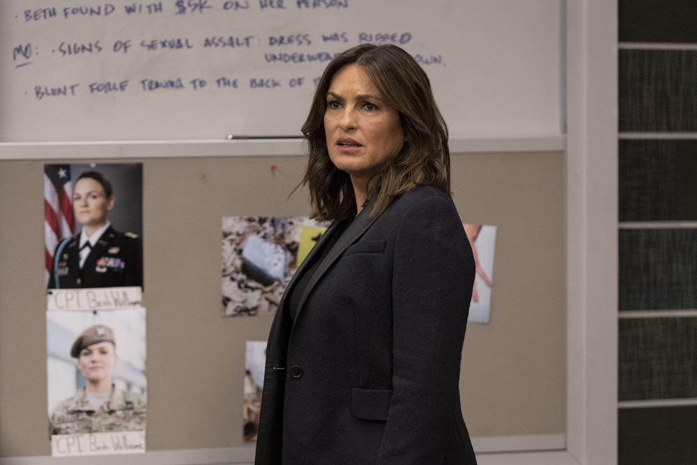 SVU_S18STILLS_1.jpg