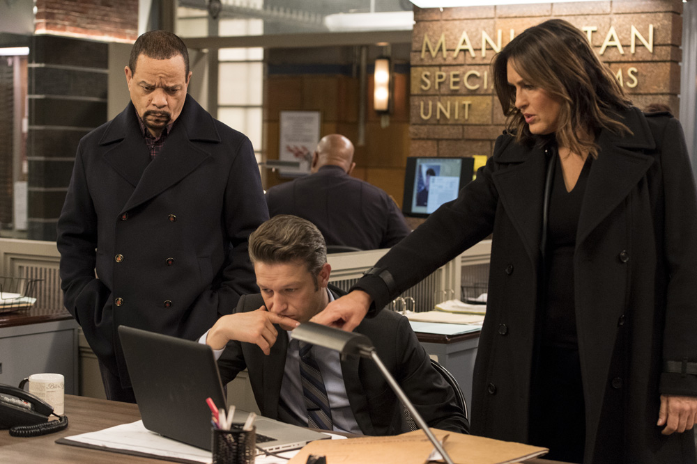 SVU_S18STILLS_3.jpg