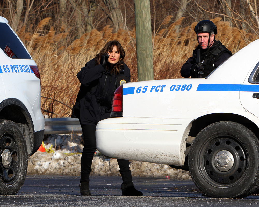 SVU_S19ONSET_09.jpg