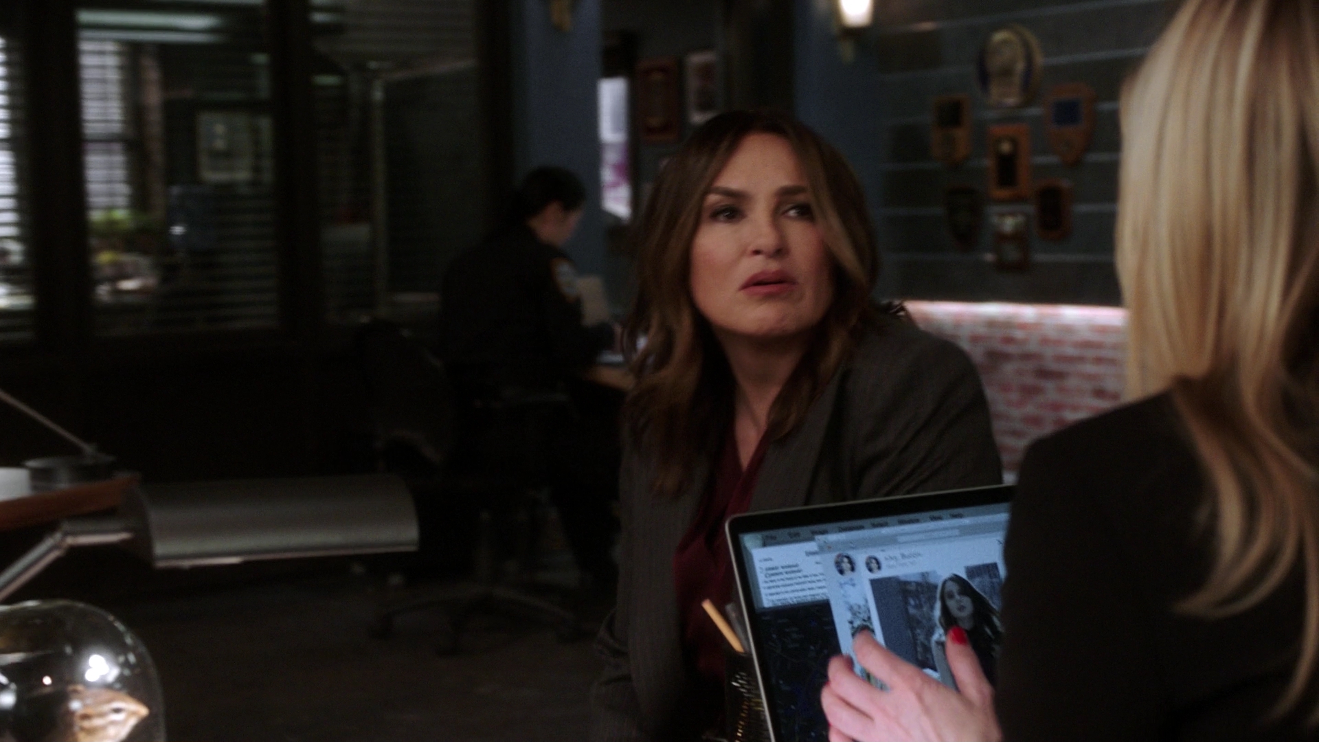 SVU212000555.jpg