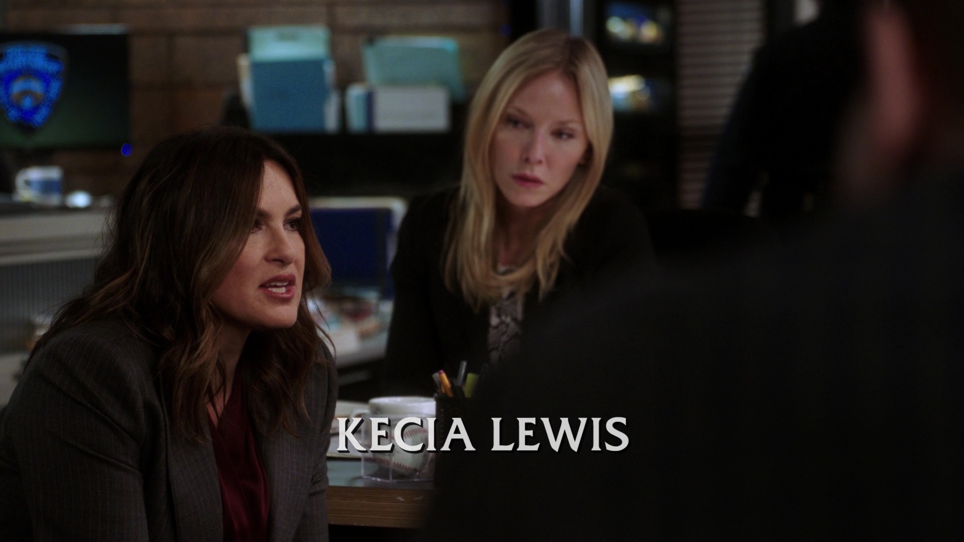 SVU212000588.jpg