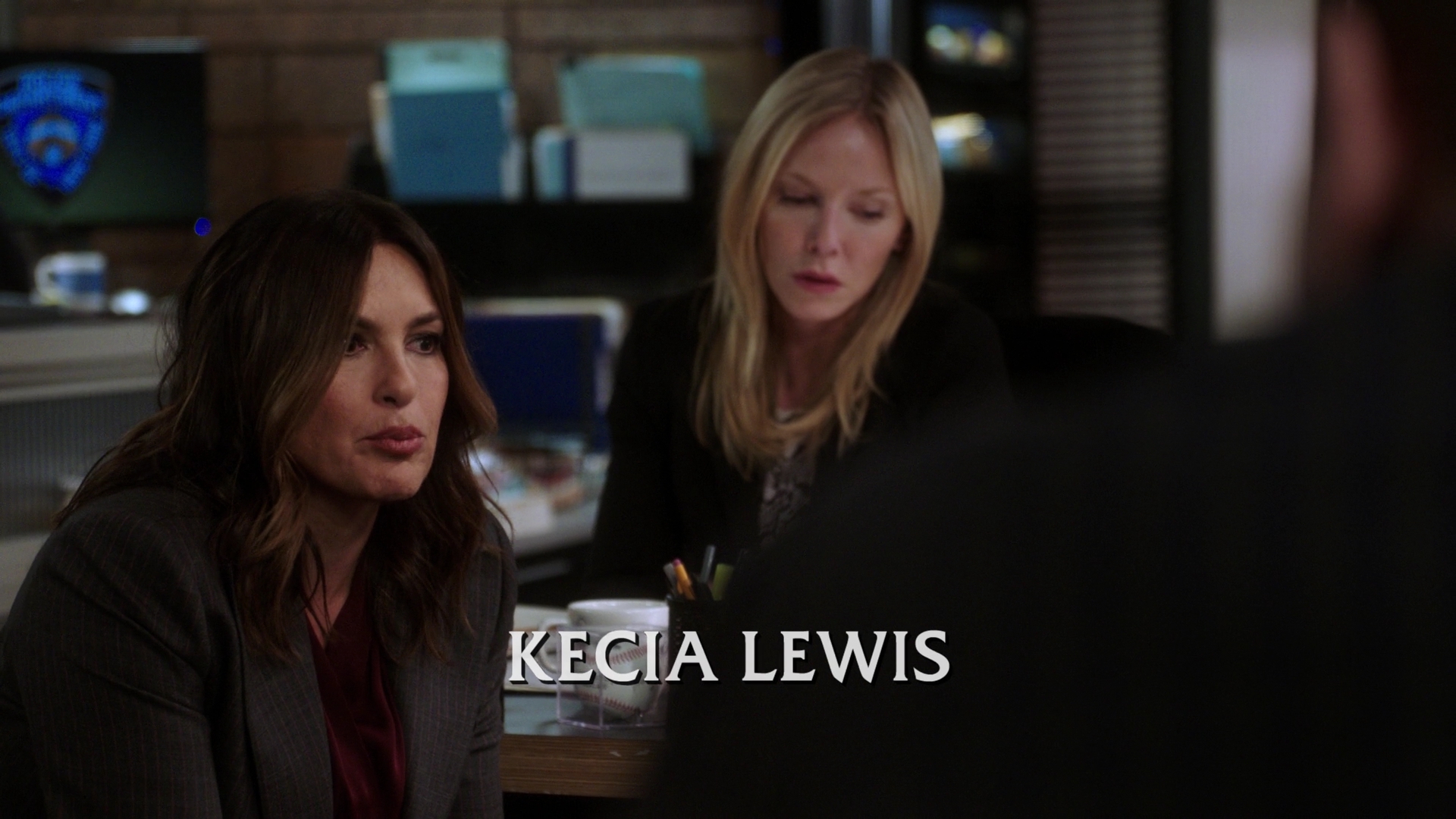 SVU212000590.jpg