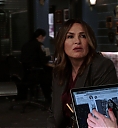 SVU212000555.jpg