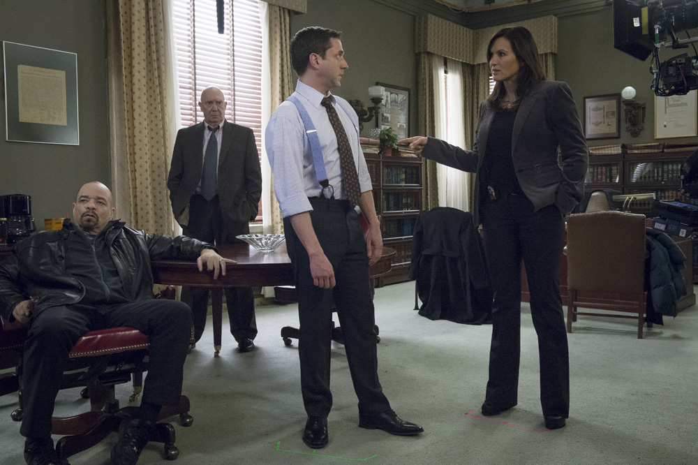 SVU_S14STILLS_11.jpg