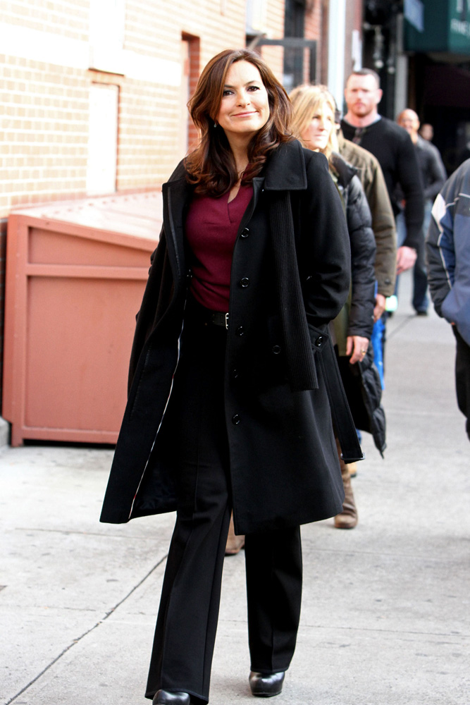 SVU_S14ONSET_10.jpg