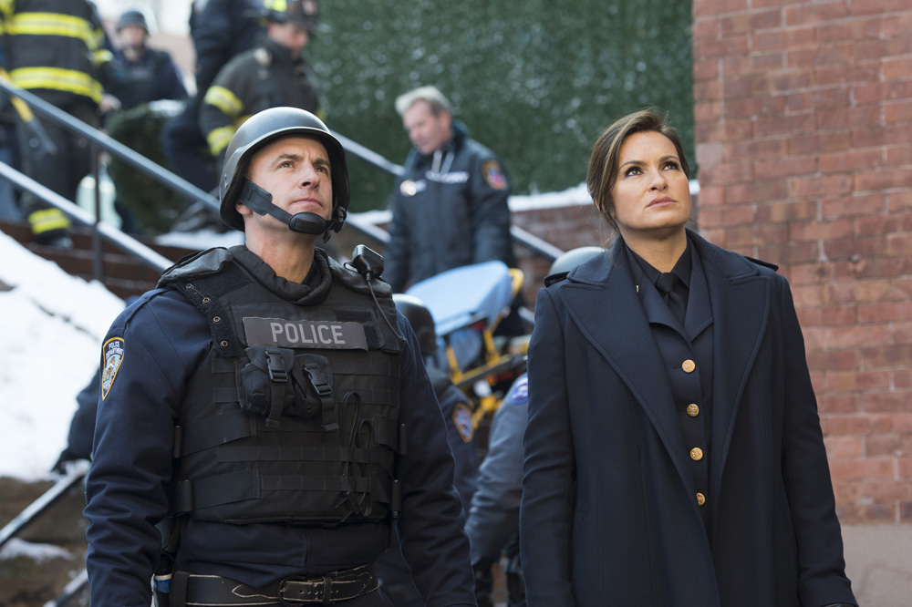 SVU_S15STILLS_2.jpg