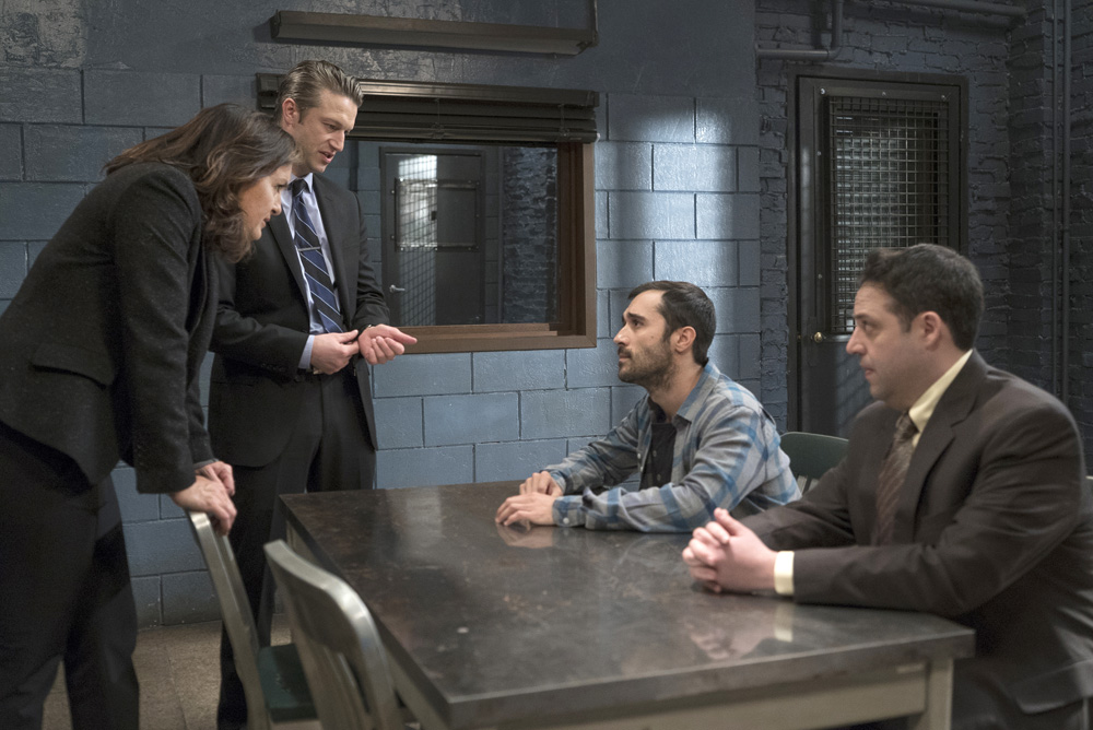 SVU_S16STILLS_1.jpg