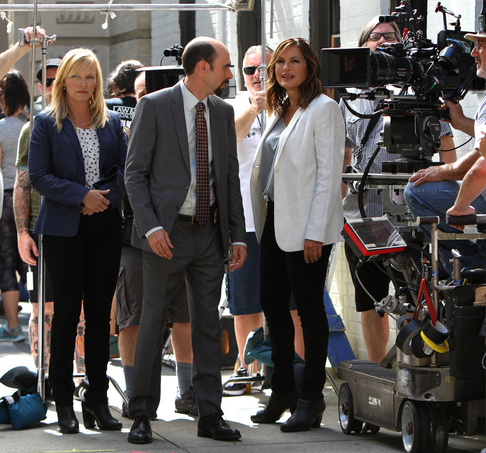 SVU_S19ONSET_16.jpg