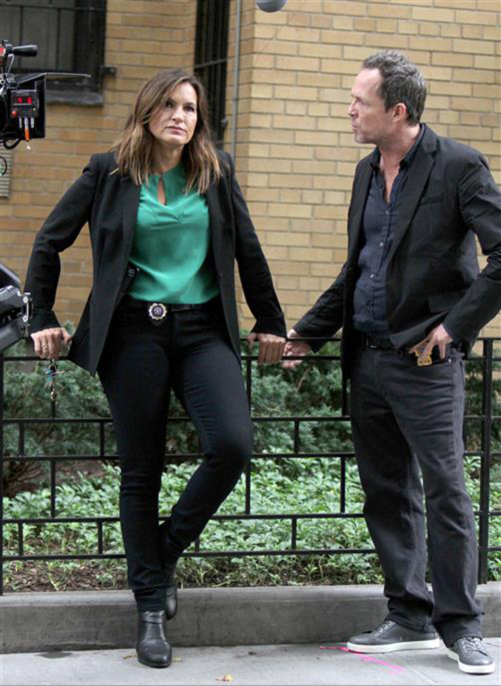 SVU_S19ONSET_14.jpg