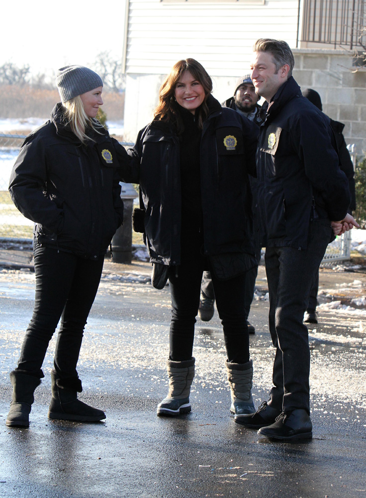 SVU_S19ONSET_31.jpg