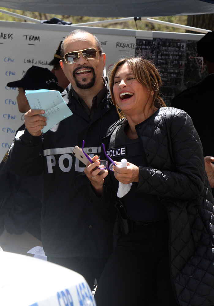 SVU_S19ONSET_04.jpg