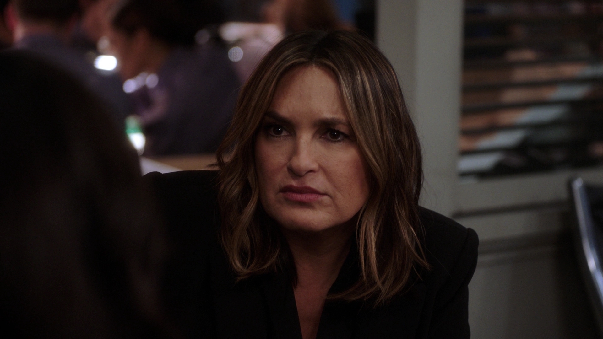 SVU211001020.jpg